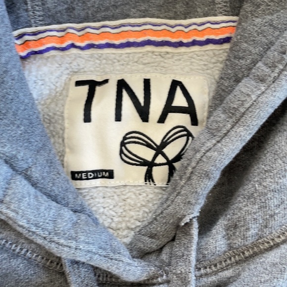 TNA Hoodie Excellent used condition.  Medium - Picture 5 of 5